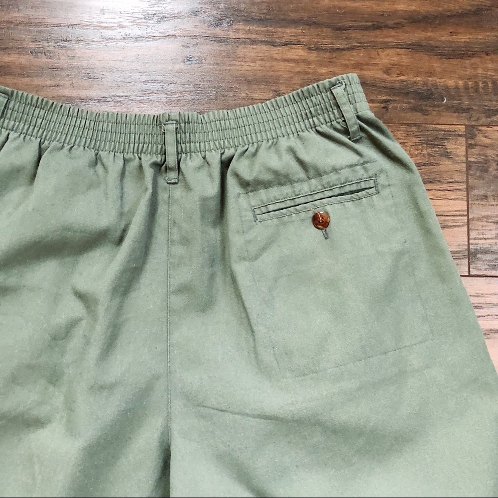 SOLD vintage • 90s olive green shorts pleated mom twill cargo high waist safari - Picture 10 of 11